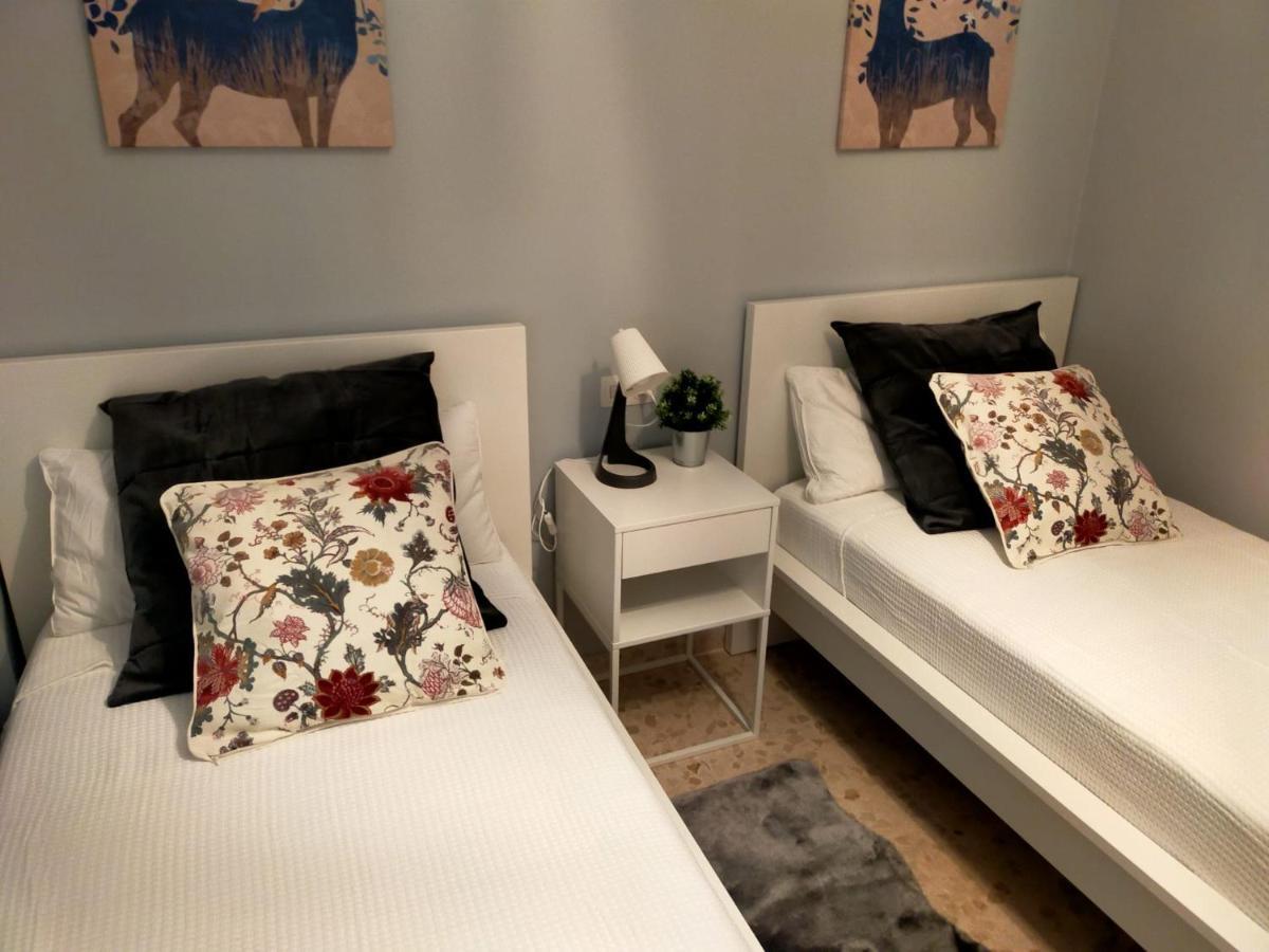 Bastinazo Alohadream - Premium - La Mejor Ubicacion Con Aire Acondicionado, Insonorizacion, Terraza Y Equipamiento En El Puerto De Santa Maria - Grupo De Solo Menores De 25 No Aceptados Salvo Fianza Adicional Eksteriør bilde